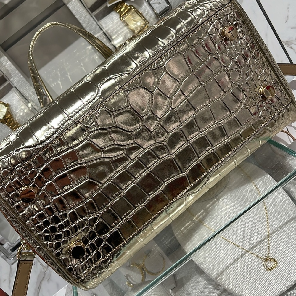 Michael Kors Grayson Md Metallic Crocodile Embossed Leather Satchel
Pale Gold - Picture 5 of 16